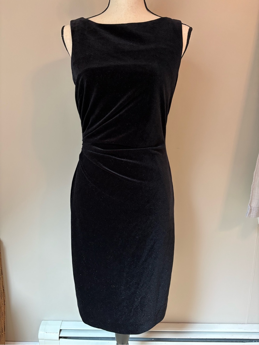 Donna Ricco Sparkling Black Velvet Sheath Dress | Women's Sz 6